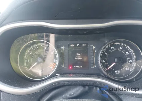 2014 Jeep Cherokee Latitude z USA, uszkodzony, nr VIN 1C4PJLCBXEW247797